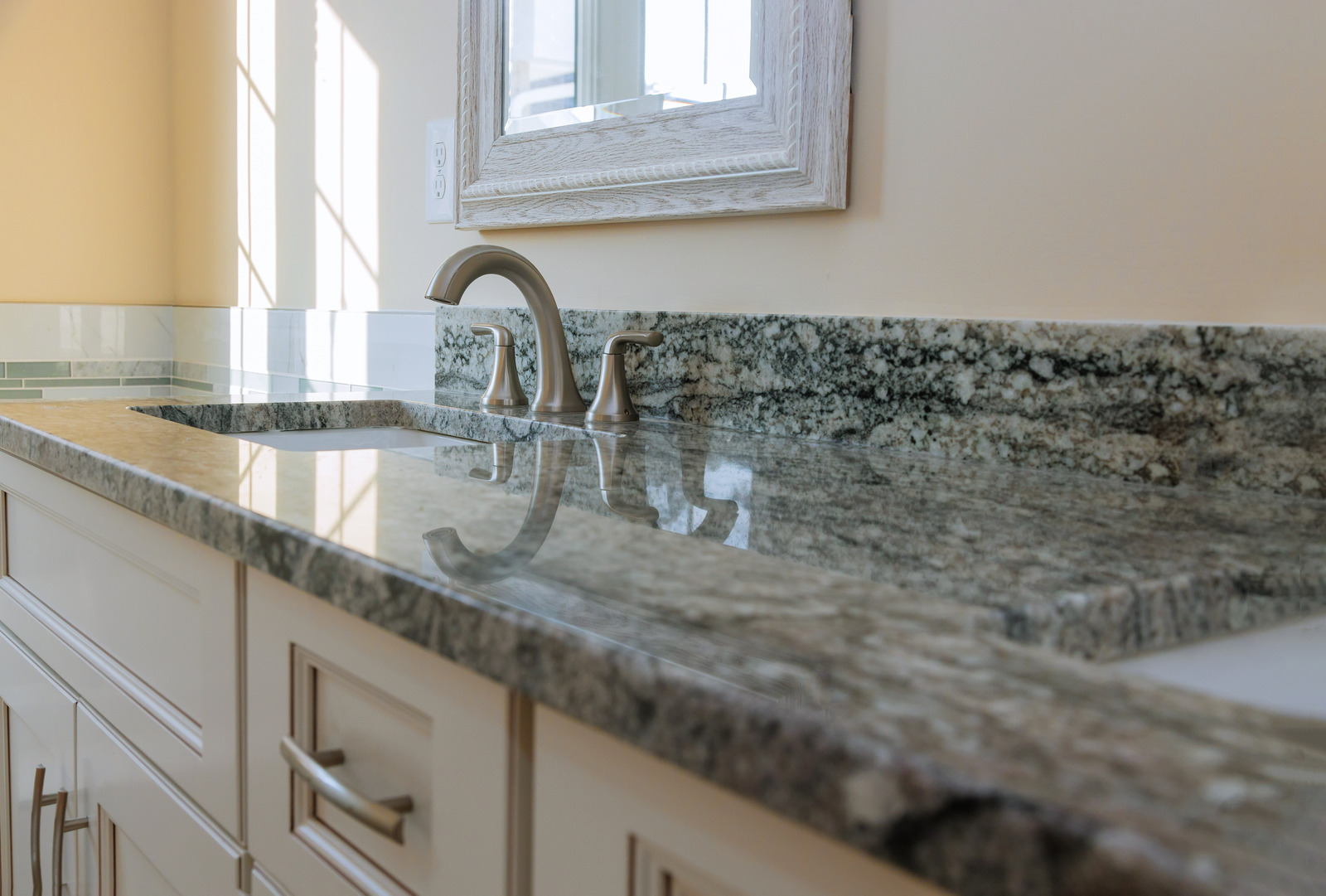 How To Choose the Right Bathroom Countertop